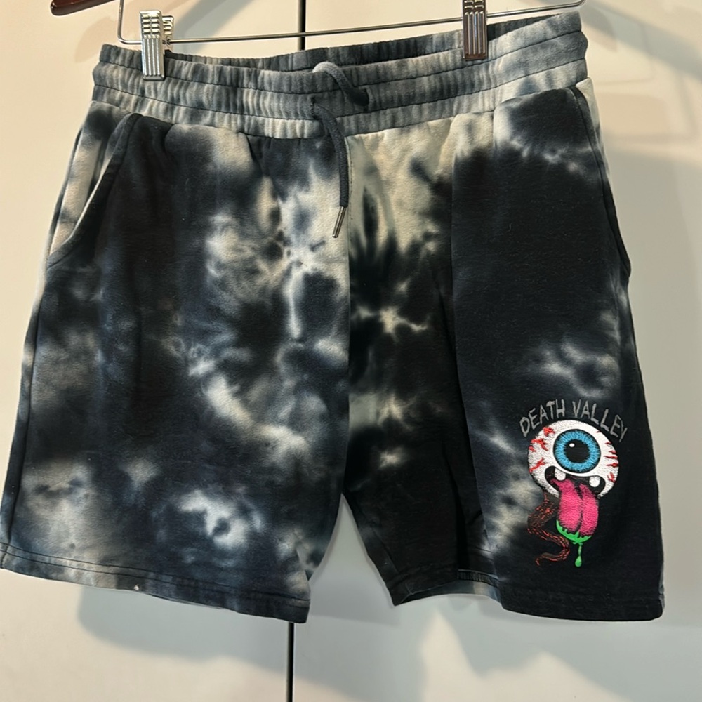 Death Valley sport shorts